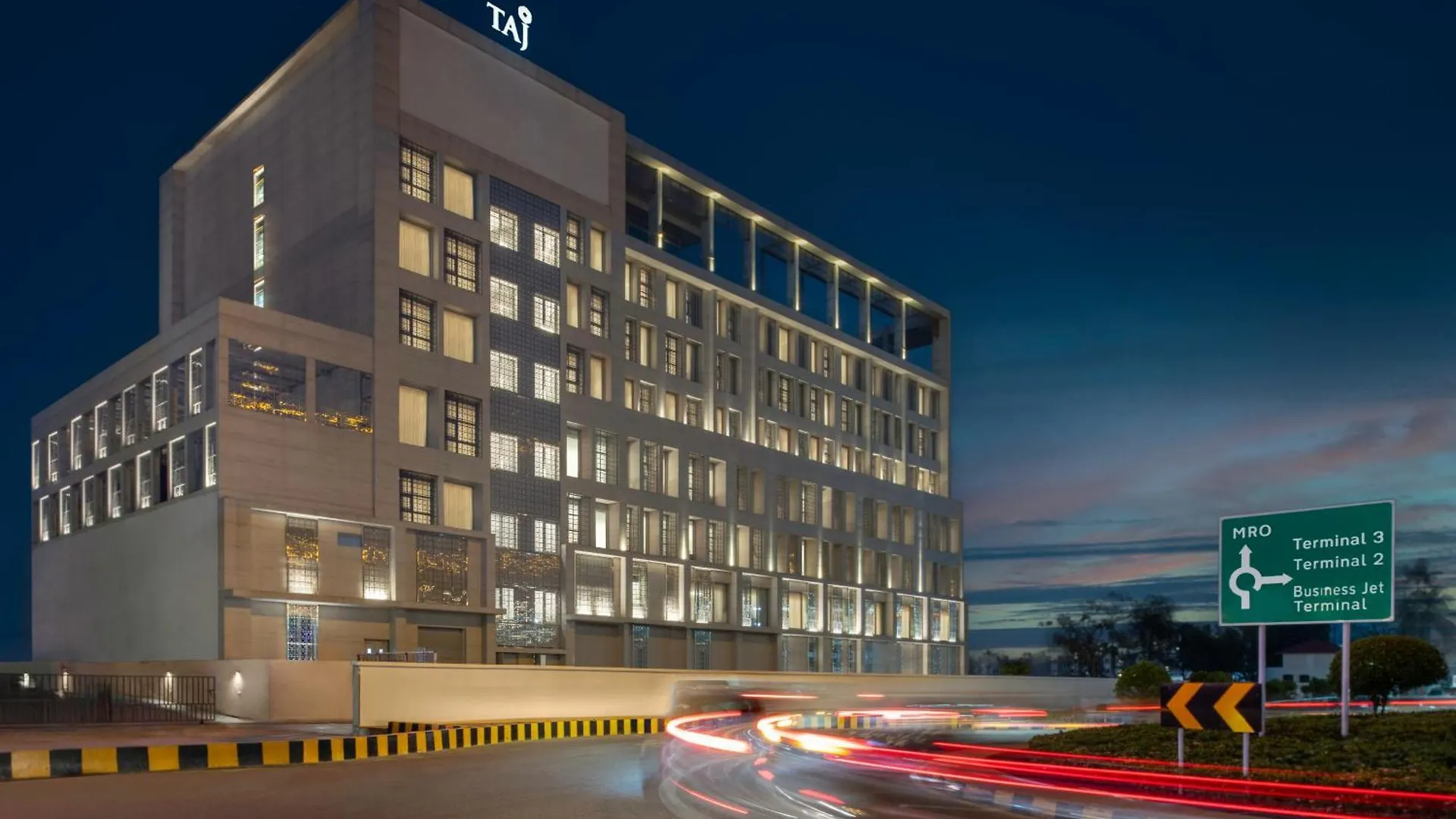 Hotel Taj Cochin International Airport, Kerala Kochi
